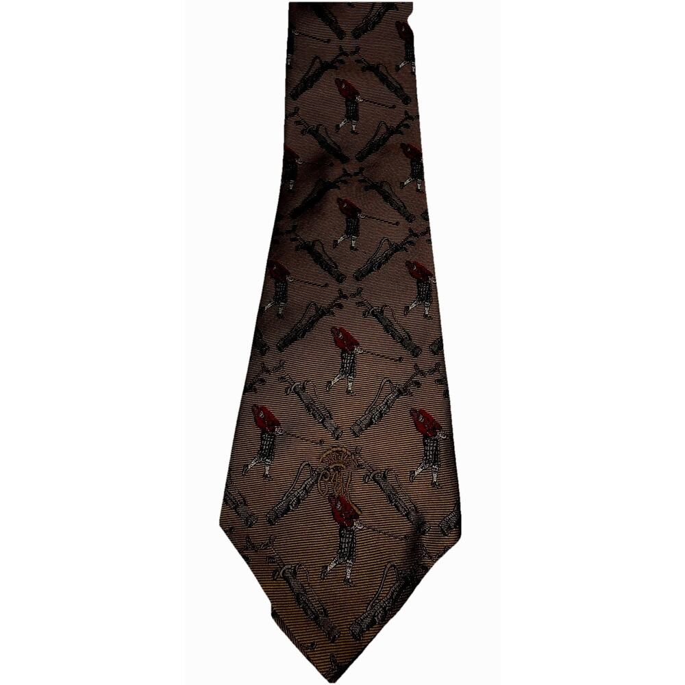 Vintage Countess Mara Tie Golfer On Gold Background 100% Silk Made In USA Logo